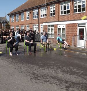 Soak the teacher 3